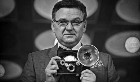 DUŻO KOBIET. BO AŻ TRZY. - spektakl kabaretowo-muzyczny